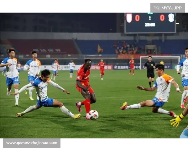 重庆城市足球超级联赛梁平主场迎战吸引万名球迷雨中激情助威